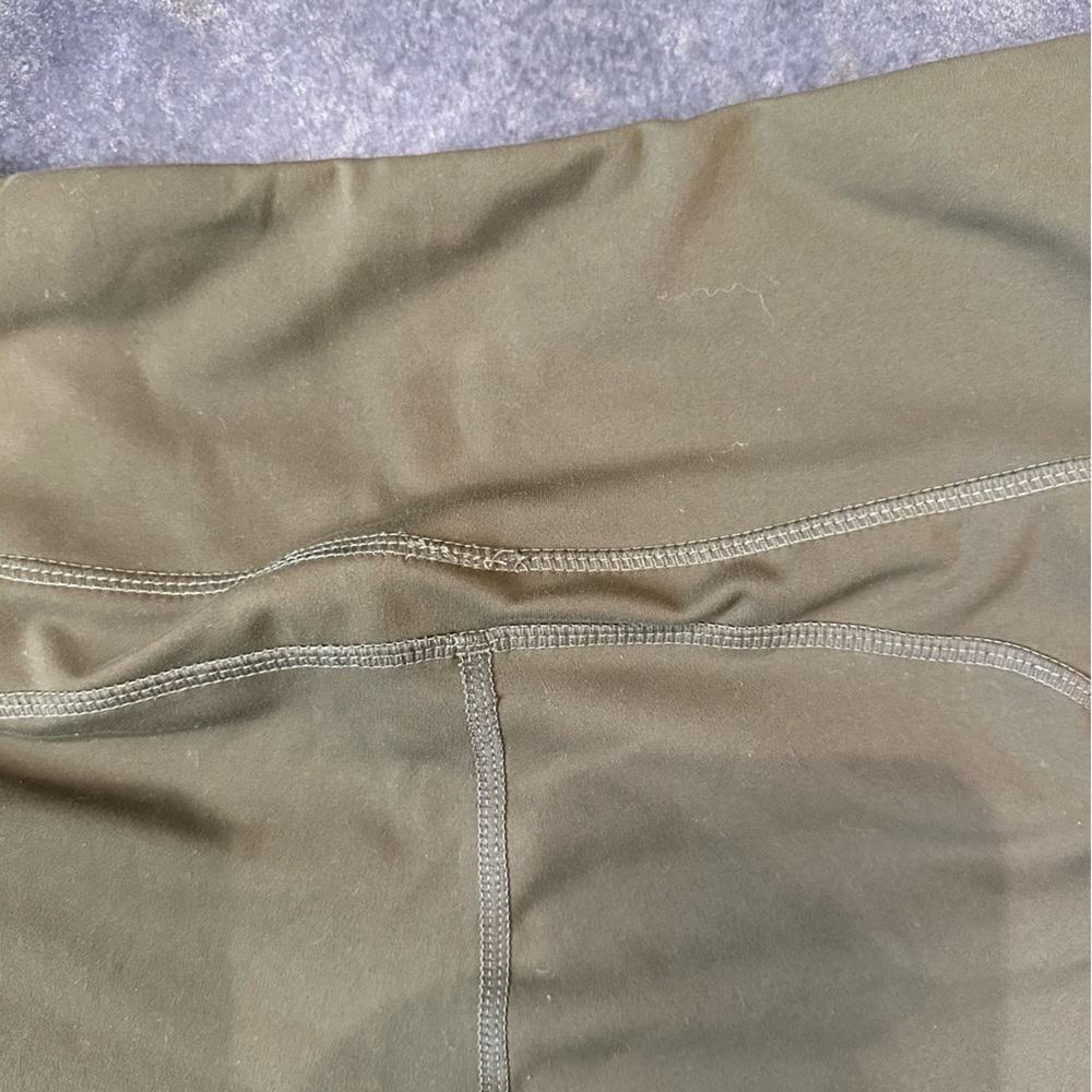 Love army green biker shorts Amazon yoga shorts pockets - Picture 7 of 8